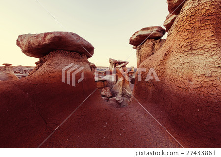 Bisti badlands 27433861