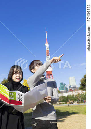 情侶男女東京旅遊日期東京塔背景查看地圖 27434521