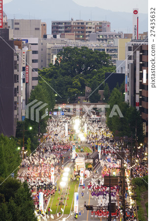 熊本的夏天的傳統熊本縣火國家節日熊本縣民歌Oka Yan總舞蹈開幕倒計時發射氣球 熊本的夏天的傳統熊本縣火國家節日熊本縣民歌Oka Yan總舞蹈開幕倒計時發射氣球 27435632