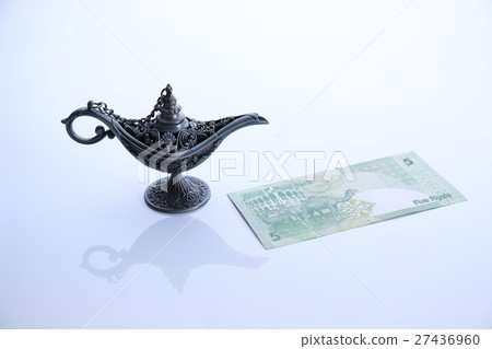 qatar money 27436960