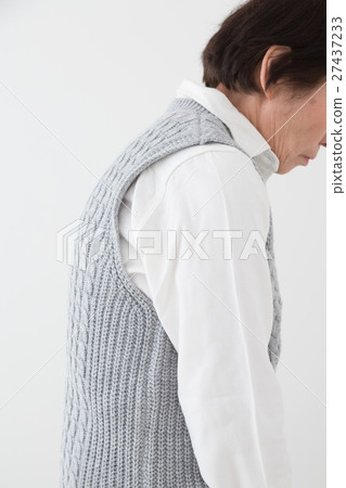 Senior white back of back 27437233