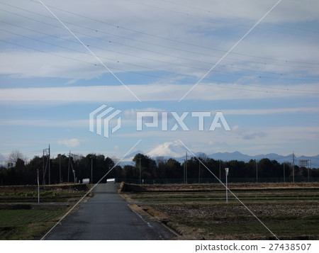 從玉村鎮的淺間山的看法 27438507