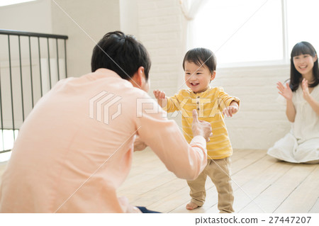 年輕家庭生活方式圖像 27447207