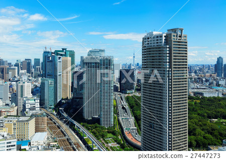 View of the city scenery in the direction of Shiodome from the World Trade Center 27447273