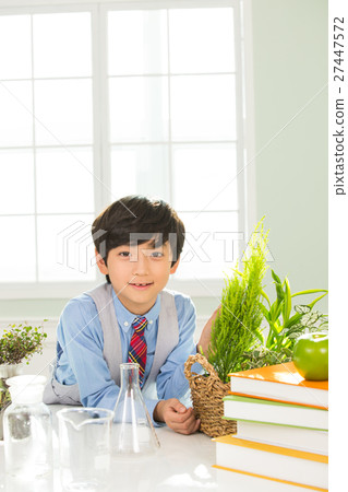 Young Student In Biology Class 27447572