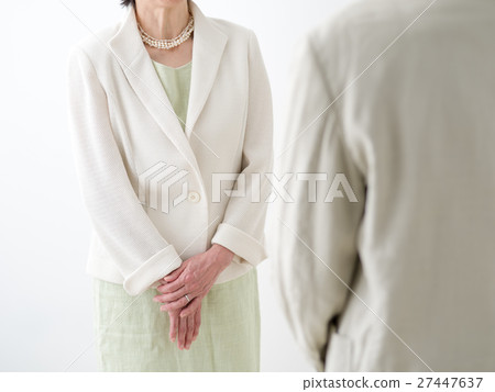 Mature people · men and women 27447637