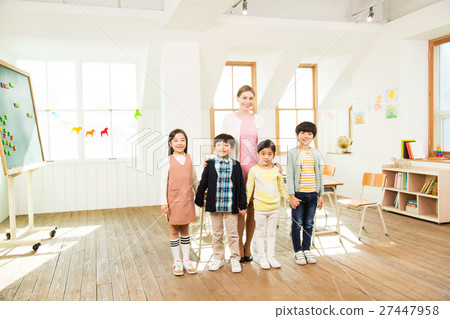 English Class Photo 27447958