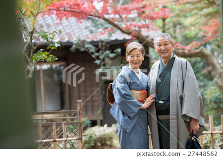 資深夫婦和服日本式衣物圖像 27448562