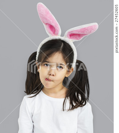 Studio Shoot People Portrait Concept Studio Shoot People Portrait Concept 27452605