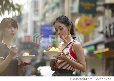 Taiwan Women's Travel Suites 27454737