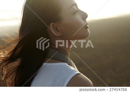 A woman sightseeing in Taiwan Takami wetland A woman sightseeing in Taiwan Takami wetland 27454788