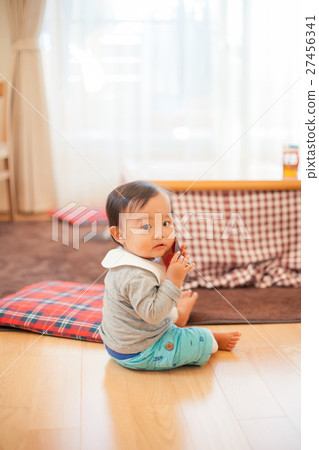 1 year old, baby, infant 27456341