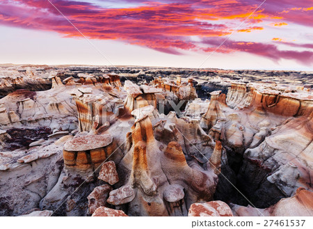 Bisti badlands 27461537