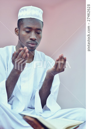African Muslim Man Praying To God 27462628