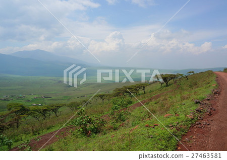 Ngorongoro Foothills 27463581