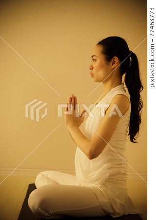 Yoga Hot Yoga Pilates Fitness Exercise Female Young Women Yoga Studio 27463773