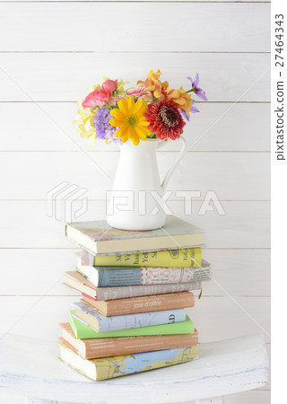 Reading book flower book Reading book flower book 27464343