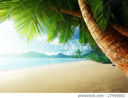 sunset on beach Anse Takamaka, Mahe island, Seychelles sunset on beach Anse Takamaka, Mahe island, Seychelles 27469802