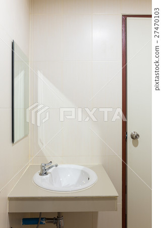 Bathroom and accessories 27470103