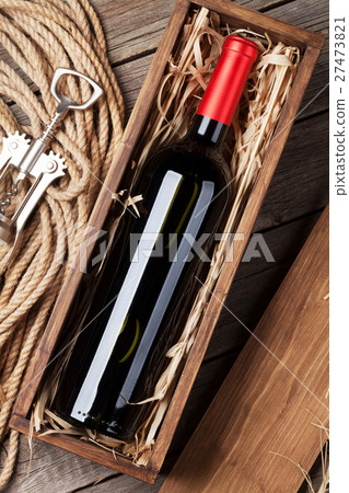 Red wine bottle in box Red wine bottle in box 27473821