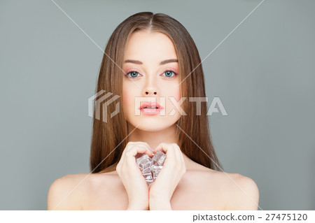 Young Healthy Woman with Ice Cubes 27475120