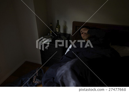 Alone living Male Fatal grip Hangover Alone living Male Fatal grip Hangover 27477668