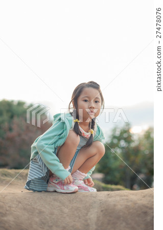 younger, six years old, 6 years old 27478076