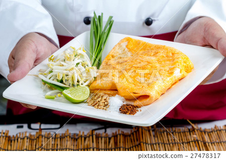 Thai Fried Noodles 27478317