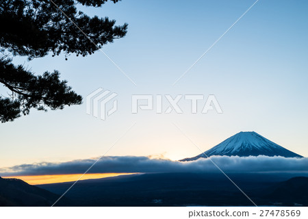 富士山日出黎明 1,000 日元紙幣 富士山(本栖湖中倉峠) 冬天 富士山日出黎明 1,000 日元紙幣 富士山(本栖湖中倉峠) 冬天 27478569