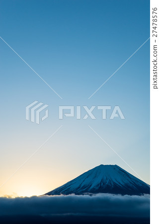 富士山日出黎明 1,000 日元紙幣 富士山(本栖湖中倉峠) 冬天 富士山日出黎明 1,000 日元紙幣 富士山(本栖湖中倉峠) 冬天 27478576