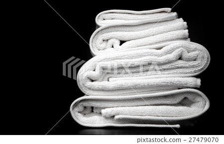 towel in dark 27479070