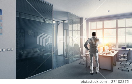 Businessman making calls 27482875