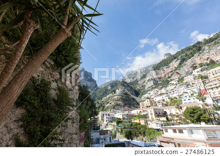 Positano, coast of Amalfi 27486125