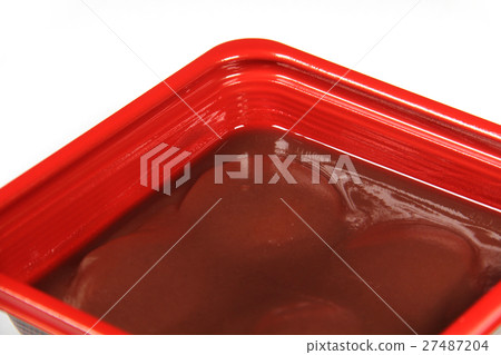 Packed bean paste 27487204