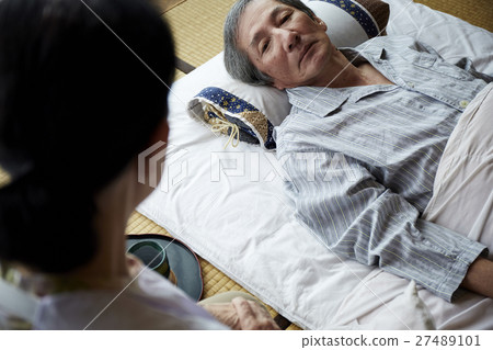 Two people live elder couple care Two people live elder couple care 27489101