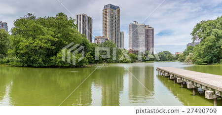 North pond at Chicago's Lincoln park North pond at Chicago's Lincoln park 27490709