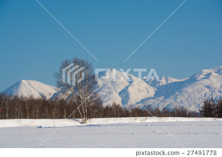 藍天和雪山 27491778