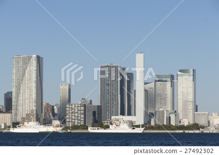 Tokyo urban landscape Tokyo Rinkai subcenter heart Harumi Olympic village village 27492302