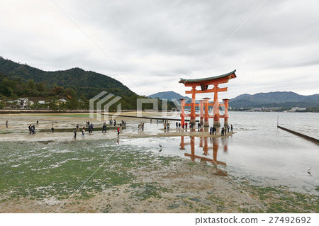 Otorii at Miyajima / Itsukushima shrine at low tide, Hiroshima Otorii at Miyajima / Itsukushima shrine at low tide, Hiroshima 27492692