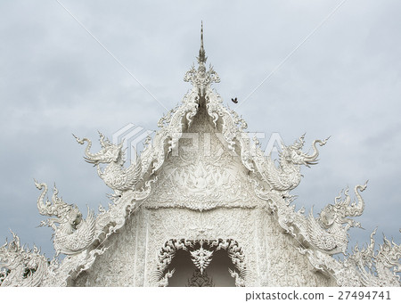 Wat Rong khun is known among foreigners as the Whi Wat Rong khun is known among foreigners as the Whi 27494741