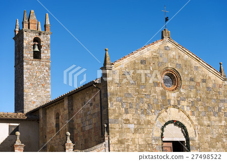 Monteriggioni - Church of Santa Maria Assunta 27498522