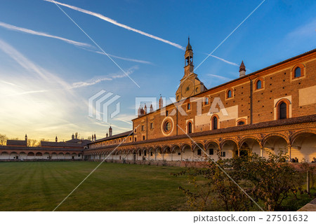 Grand Cloister of the Pavia Carthusian monastery  27501632
