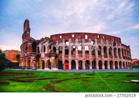 The Colosseum in Rome in the morning 27502019