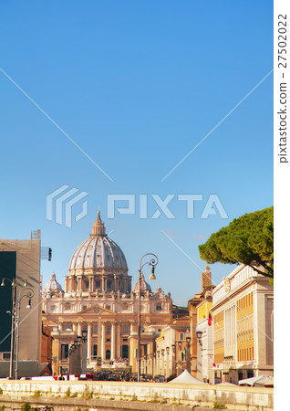 The Papal Basilica of St. Peter The Papal Basilica of St. Peter 27502022