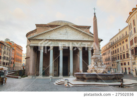Pantheon at the Piazza della Rotonda Pantheon at the Piazza della Rotonda 27502036