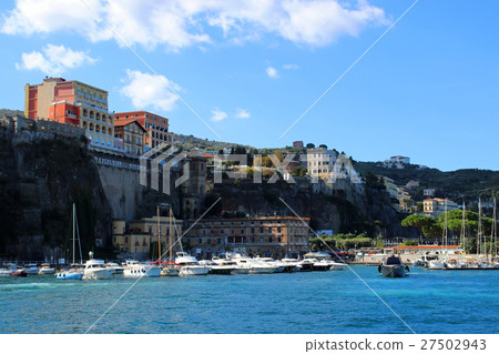 Sorrento port seen from the sea 27502943