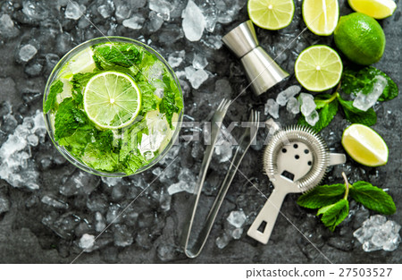 Mojito cocktail ingredients. Drink making  27503527