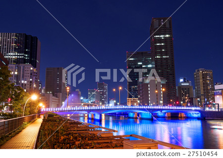 Osaka Hotaru Town in the evening and Dojima River 27510454