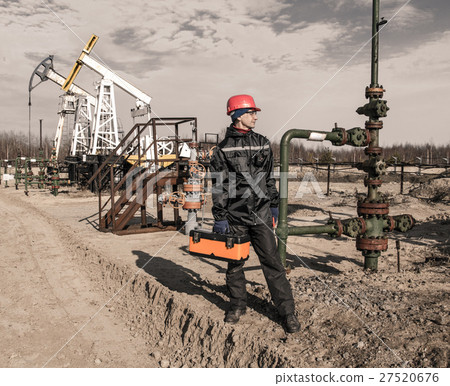 man engineer in the oilfield man engineer in the oilfield 27520676