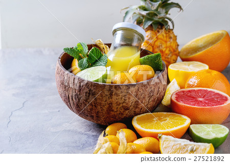 Variety of citrus fruits Variety of citrus fruits 27521892